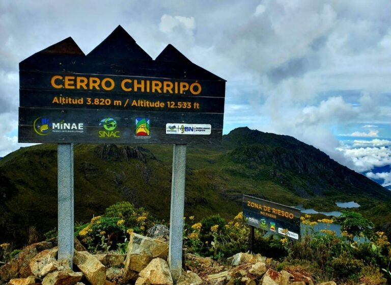 Nueva rotulación ecoamigable en Cerro Chirripó permitirá una experiencia más segura a visitantes