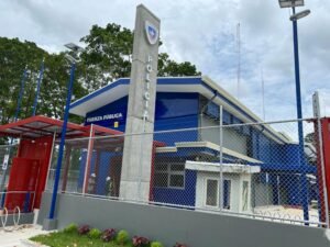 Chaves inaugura nueva delegación policial en Siquirres