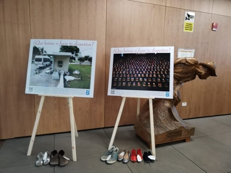 Exhibición fotográfica pide liberación de rehenes en Israel