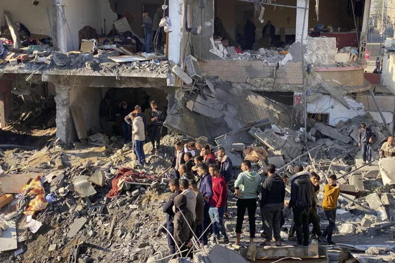 El izquierdista George Galloway llevará el “genocidio” de Gaza al Parlamento británico
