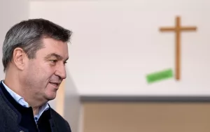 Confirman obligación de colgar crucifijos en oficinas públicas en Baviera