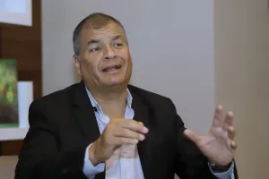 Rafael Correa ofrece apoyo a Noboa y sugiere más policías en las calles de Ecuador