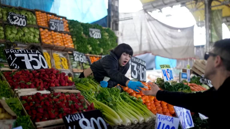 Argentina cierra 2023 con peor registro de inflación en 30 años