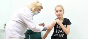 Polémica en Florida por brote de sarampión: el estado permite que niños no vacunados vayan a la escuela