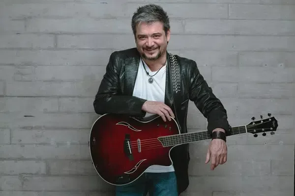 Cantautor mexicano Raúl Ordelas se presentará en Costa Rica