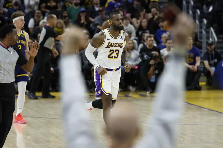 LeBron James, el mejor de la semana en el Oeste tras superar los 40.000 puntos