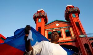 Grupos haitianos buscan que Francia pague miles de millones en reparaciones