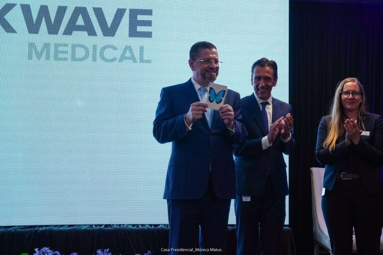 Shockwave Medical inaugura su planta de manufactura en Zona Franca Coyol y contratará a 1.200 personas