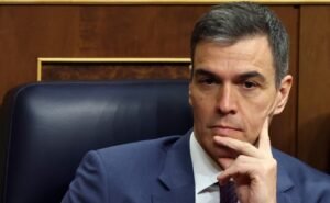 Presidente español suspende funciones públicas para “reflexionar” sobre futuro