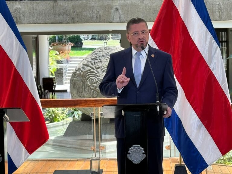 Pilar Cisneros es la voz de una enorme mayoría del pueblo de Costa Rica, asegura Chaves 