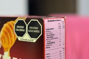 Colegio de Nutrición asegura que etiquetado frontal de alimentos es una guía para los consumidores