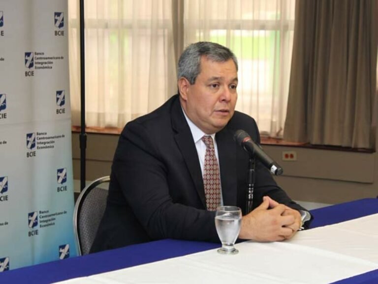 BCIE investiga a Dante Mossi por fraude, colusión y corrupción