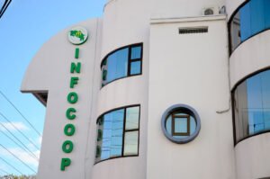 Denuncian al auditor del Infocoop ante Fiscalía de Probidad por incumplimiento de deberes