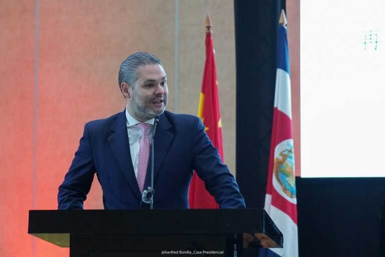 Ministro de Comunicación a XII Conferencia Mundial sobre la Compasión de Zhongshan