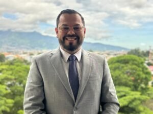 Grupo ICE entre las 15 mejores empresas del país