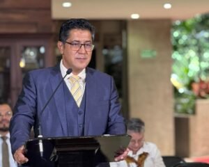 Hacienda logra canje histórico de deuda interna y reduce vencimientos críticos para 2025 y 2016