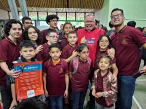 Padre Sergio Valverde es declarado ciudadano distinguido por la Asamblea Legislativa