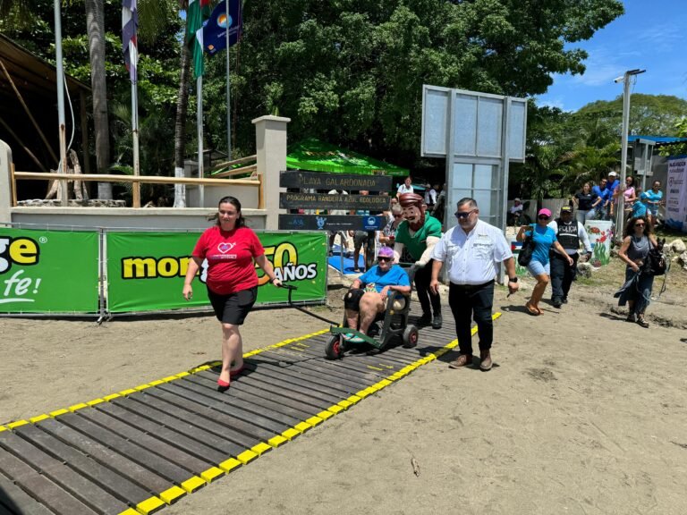 Playa Potrero de Guanacaste ahora es playa accesible