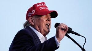 Homicidios en El Salvador bajaron porque están enviando sus asesinos a Estados Unidos, asevera Trump