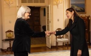 Embajadora Carolina Molina presenta credenciales en Australia