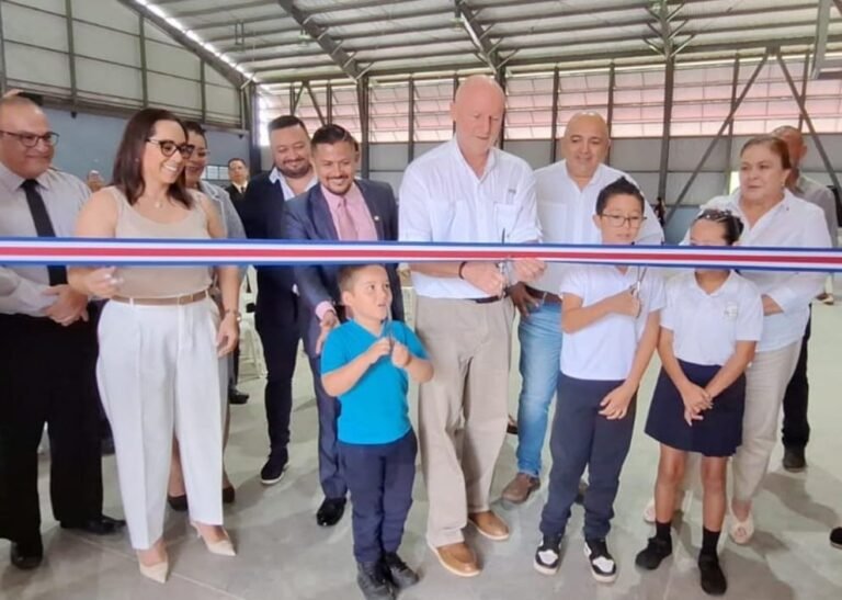 MEP rescata instalaciones de Escuela Azul tras años de abandono