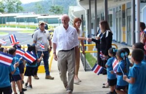 Vicepresidente visita Turrialba y Jiménez para promover seguridad, educación, empleo e infraestructura