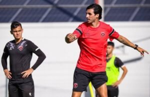 Bryan Ruiz elogia al fichaje manudo que podría debutar ante Guanacasteca