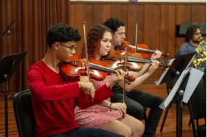 Melodías de las culturas populares costarricenses sonarán en un formato sinfónico-folklórico