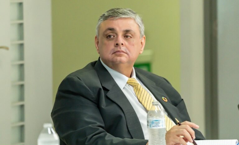 Presidente ejecutivo del IFAM renuncia por problemas de salud