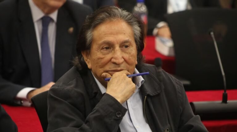 Condenan a expresidente peruano Alejandro Toledo a 20 años de cárcel por recibir sobornos de Odebrecht