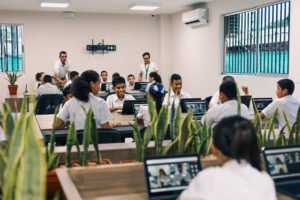 HUB Tecnológico Comunitario celebra un año de inclusión digital: más de 3.000 personas beneficiadas en Guanacaste