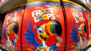 Manifestantes exigen a Kellogg que retire colorantes artificiales de Froot Loops y otros cereales