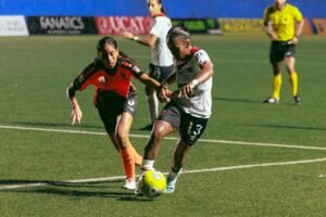 Alajuelense vuelve al triunfo con goleada ante Dimas Escazú