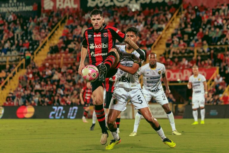 Alajuelense acusa a FIFA de romper sus propias reglas y pide lugar en el Mundial de Clubes