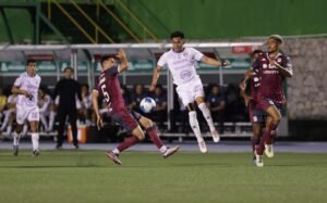 Saprissa empata 1-1 contra Comunicaciones y se lleva un valioso gol de visitante