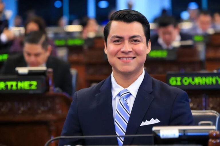 Diputado califica de tremenda ofensa las declaraciones de Chinchilla sobre ayuda de El Salvador