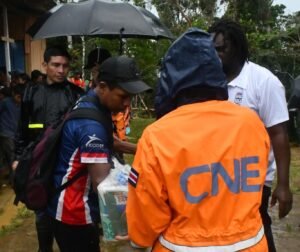 Banco Popular y la CNE se unen para llevar apoyo a familias afectadas por fuertes lluvias