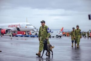 Primer contingente con ayuda humanitaria prometida por Bukele llega a Costa Rica