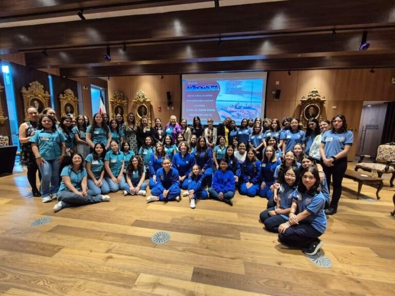 Programa Ella es Astronauta es presentado en la Asamblea Legislativa