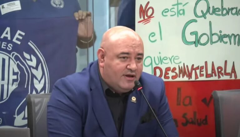 Lenin Hernández critica a Chaves por calificar a la CCSS como un sistema de estafa tipo Ponzi 