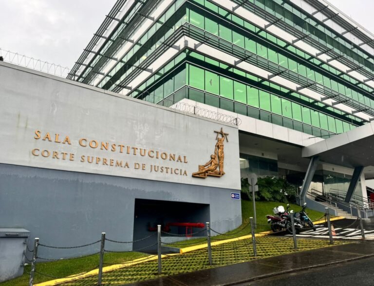 Sala Constitucional rechaza hábeas corpus presentado por periodista tras decomiso de su celular