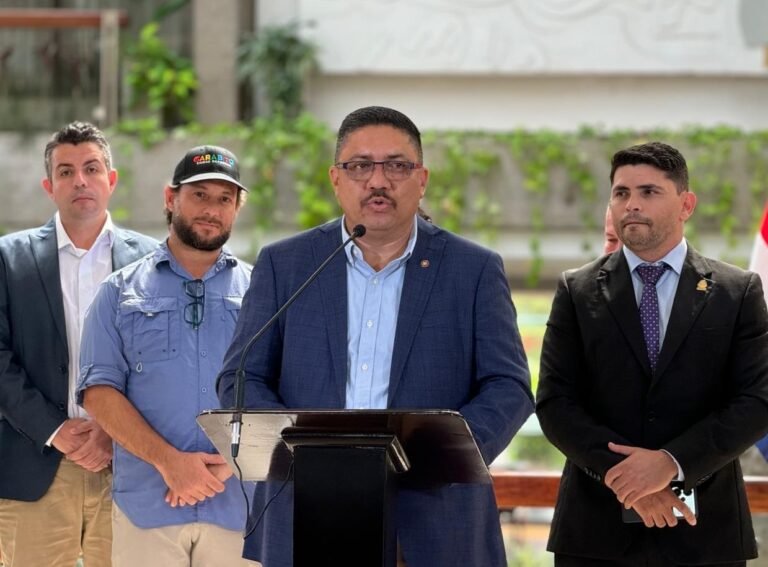 3.600 niños y niñas recibirán clases de fútbol gracias a Comunidades en movimiento: Campeones por la vida