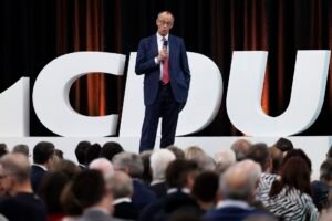 Alemania: debate migratorio sacude “cordón sanitario” ante ultraderecha