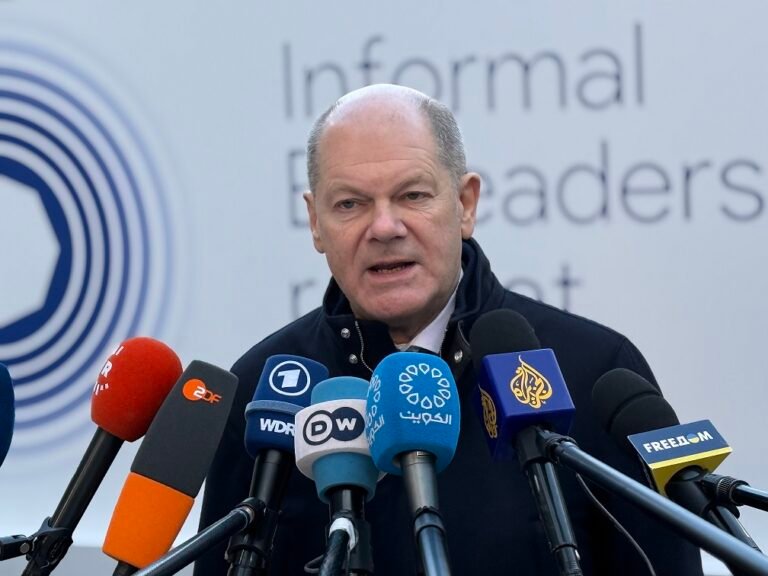 Alemán Scholz anuncia contramedidas si EEUU impone aranceles a UE