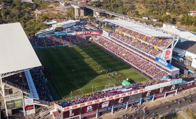 Exgerente deportivo del Saprissa fracasa en México