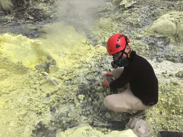 Presupuesto para monitoreo sísmico y volcánico en riesgo en Costa Rica