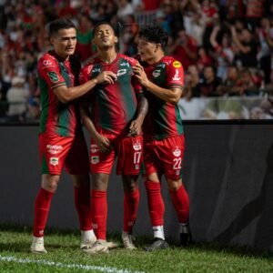 Saprissa se ahoga en pelotazos y Guanacasteca lo castiga sin piedad