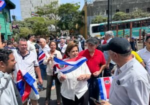 Pilar Cisneros a Ignacio Santos sobre manifestación: ¡Póngase anteojos!, y cuente de nuevo