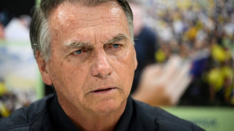 Corte Suprema de Brasil descarta, por ahora, el arresto del expresidente Jair Bolsonaro