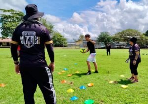 Vacaciones Deportivas LAP inician en Sierpe de Osa para alejar a jóvenes del crimen organizado